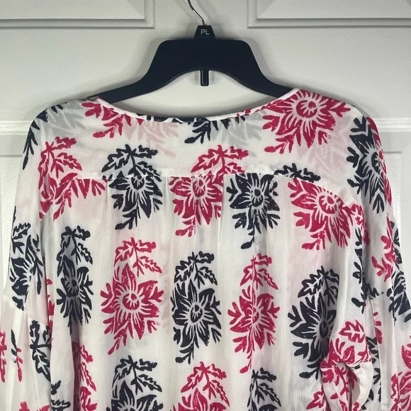 Loft long sleeve floral blouse in pink and black. - Picture 4 of 6